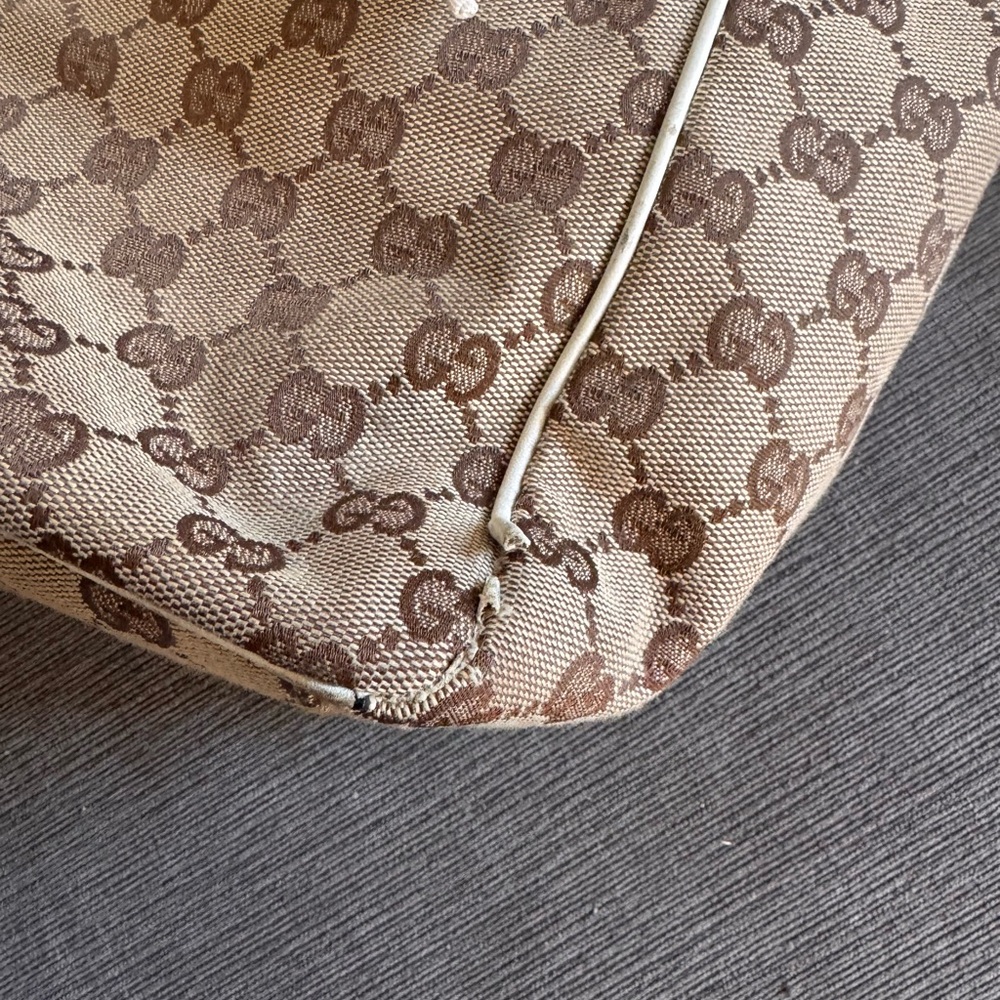 Gucci Beige Monogram Satchel with Silk Scarf Detail - Picture 4 of 8